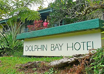 Dolphin Bay Hotel Hilo 2*,